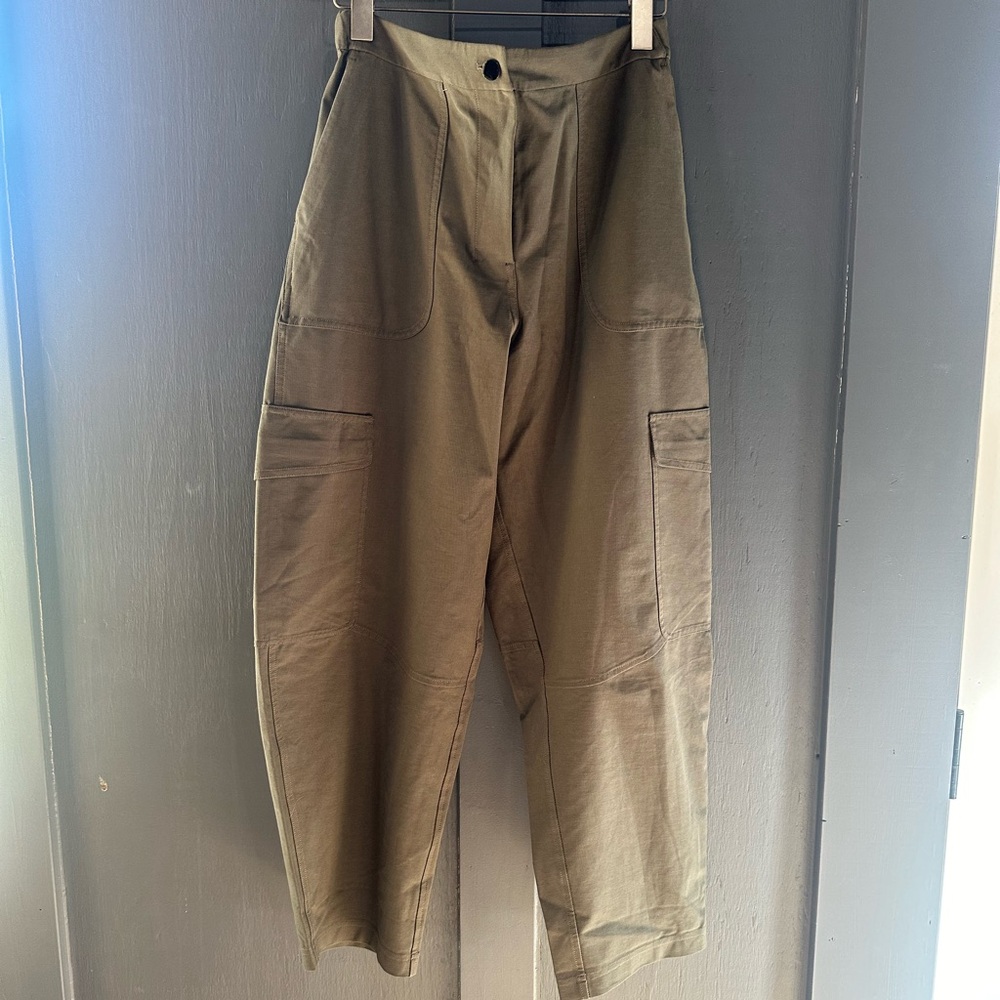 Lululemon Light Utilitech Cargo Pocket High-Rise Pant - Army Green - 30 - NWOT!!